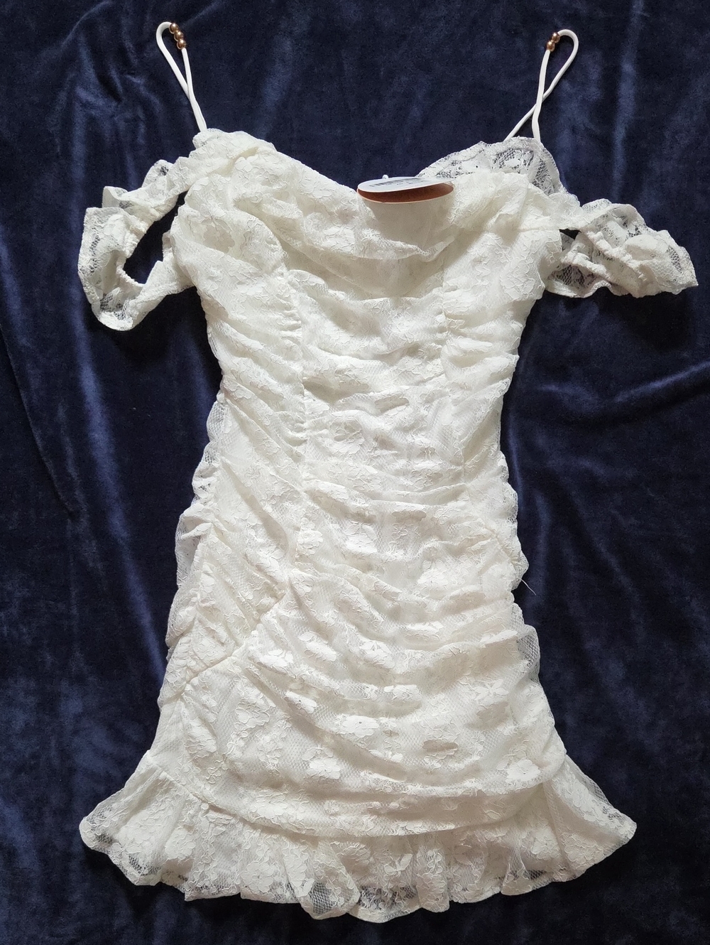 Selfie Leslie White One-Shoulder Lace Mini Dress